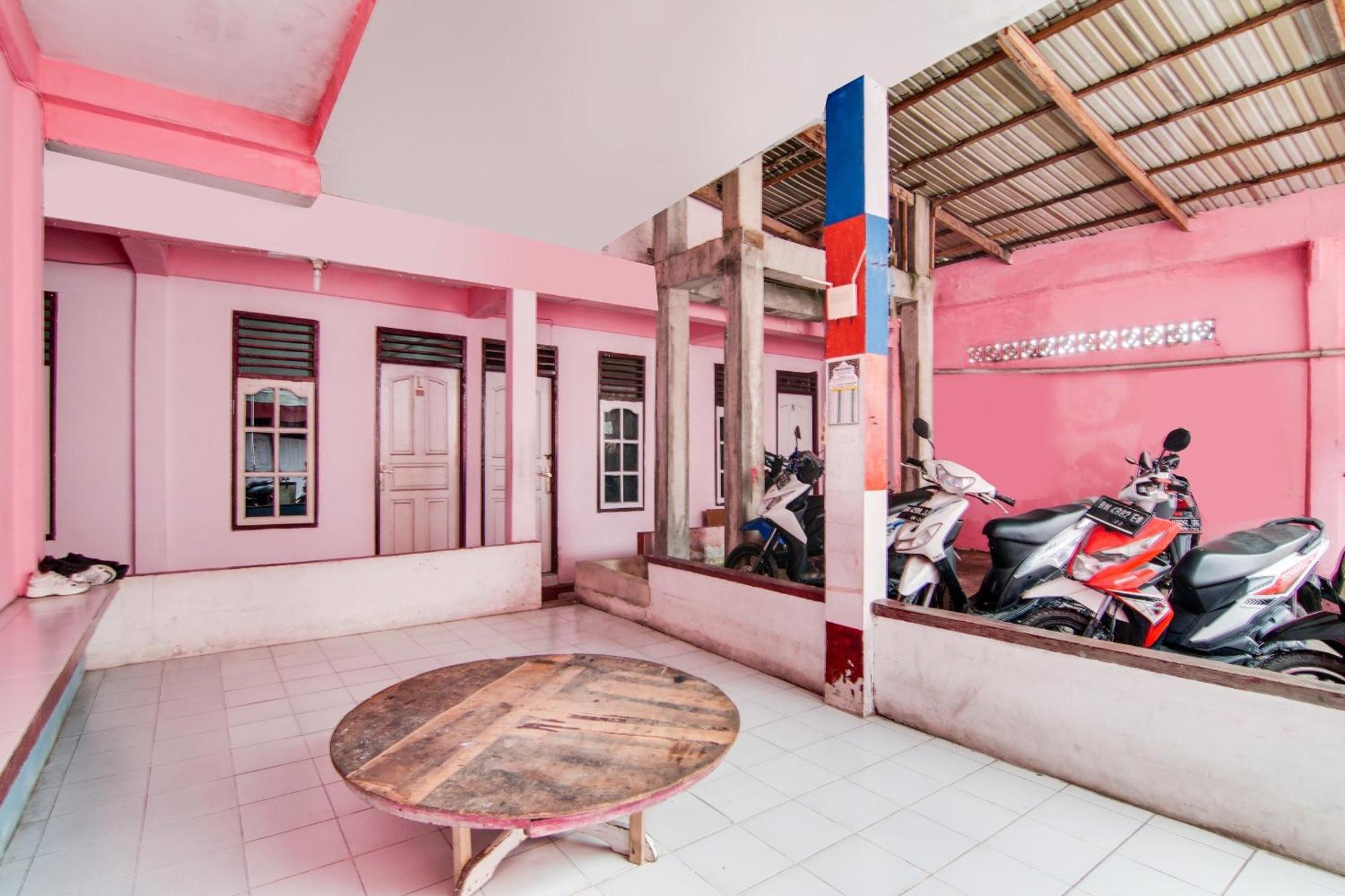 Spot On 91858 Raja Homestay Syariah เปกันบารู ภายนอก รูปภาพ
